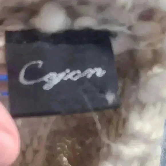 Cejon Cream Colored Fringe Tassel Poncho Shaw - Picture 8 of 8